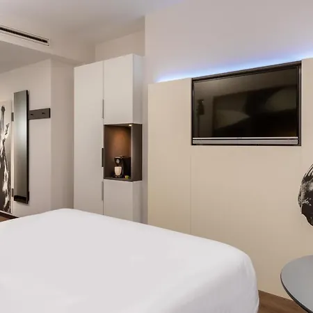 Nyx By Leonardo Hotel 4*