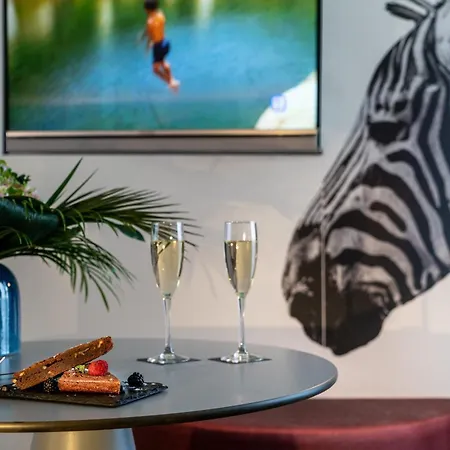 Hotel Nyx By Leonardo 4*