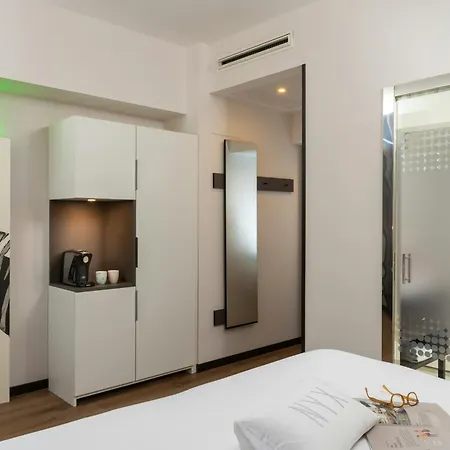 Hotel Nyx By Leonardo 4*