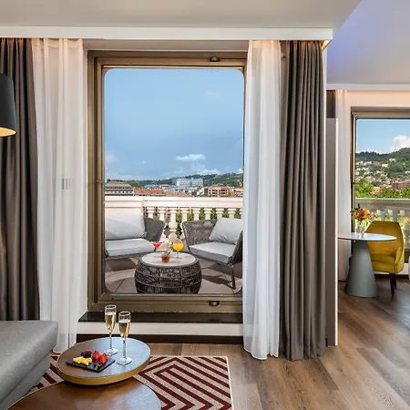 Ξενοδοχείο Nyx By Leonardo 4*